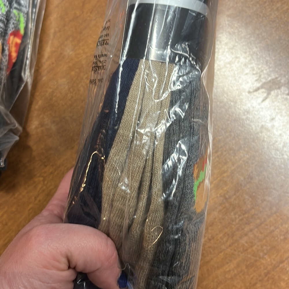 NWT Men’s 3 pack socks 🧦 - Picture 5 of 5